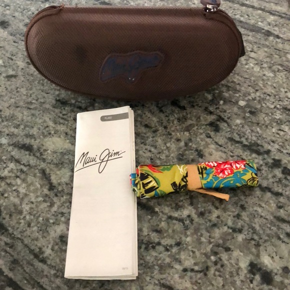 Maui Jim men’s sunglasses - Picture 3 of 3